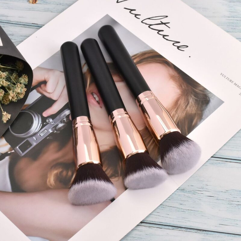 Sweet Queen Super Soft Makeup Brush