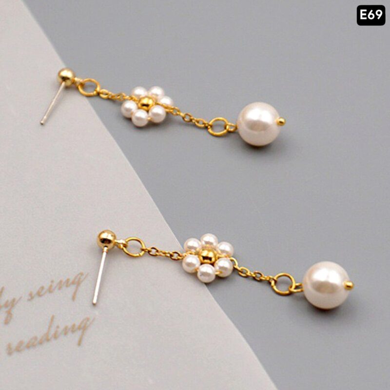 White Flower 18K Gold Earring
