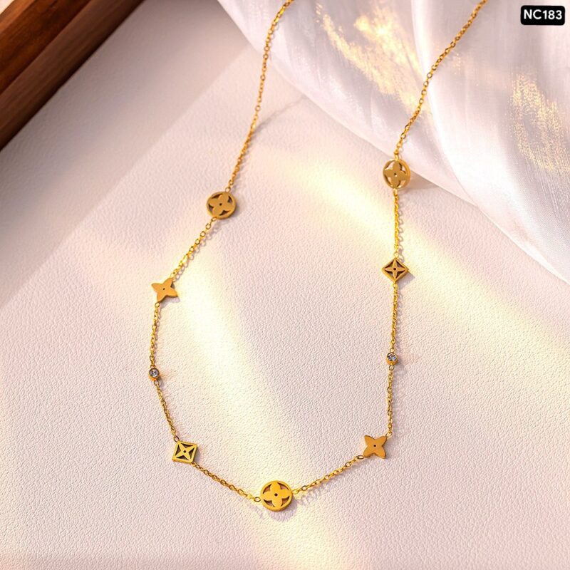 Inter lock flower 18K Gold Necklace - Image 2