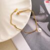 1 Pearl Blinking chain Bracelet