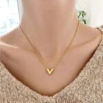 18K Gold Plated Stainless Steel V Pendant Necklace (2)