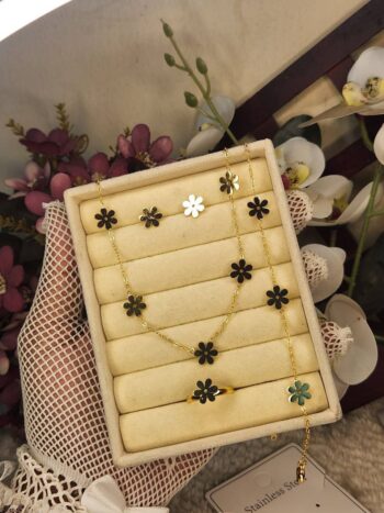 Daisy Flower pendent set 18K Gold Plated Stainless Steel Necklace Set